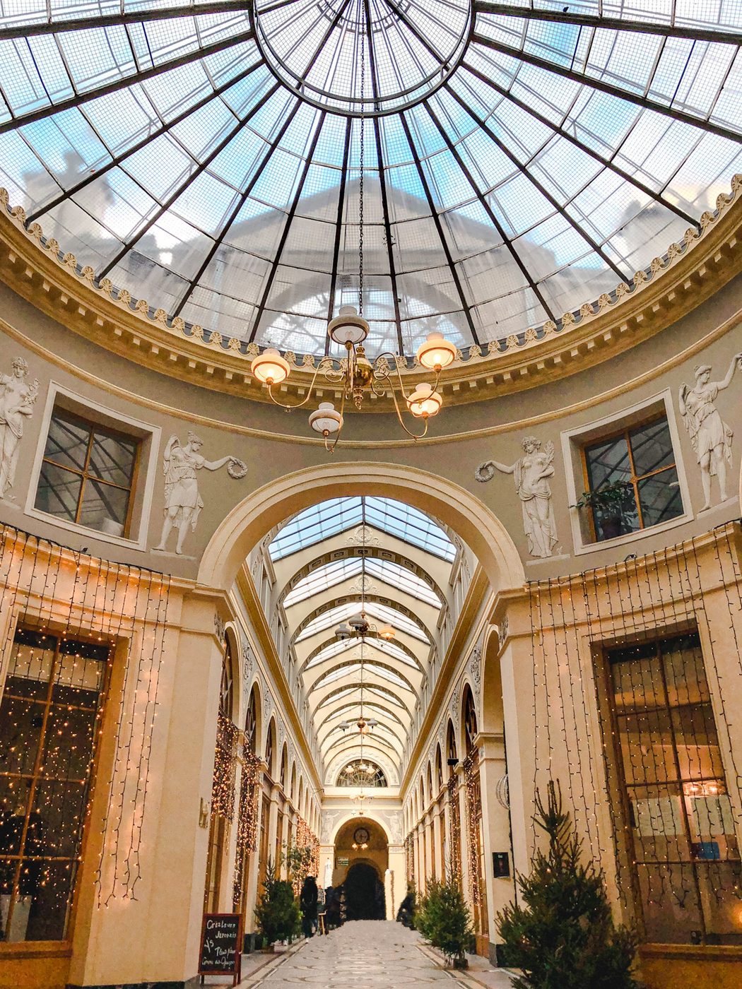 The glass dome of the rotunda in the neighbouring Galerie Colbert